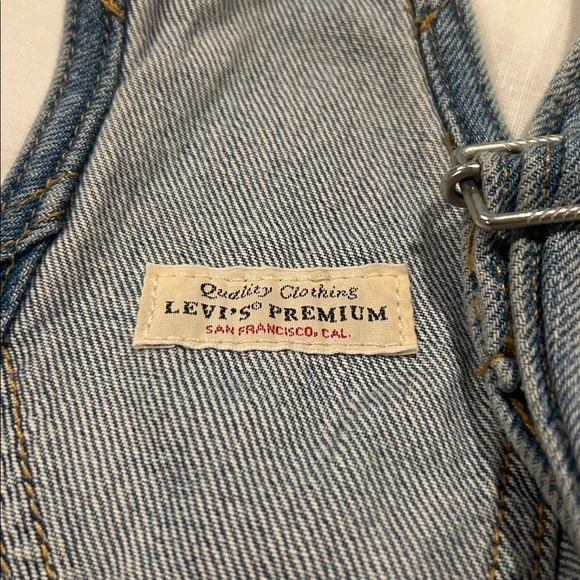 Free People Levi’s overalls with holes - Picture 2 of 6